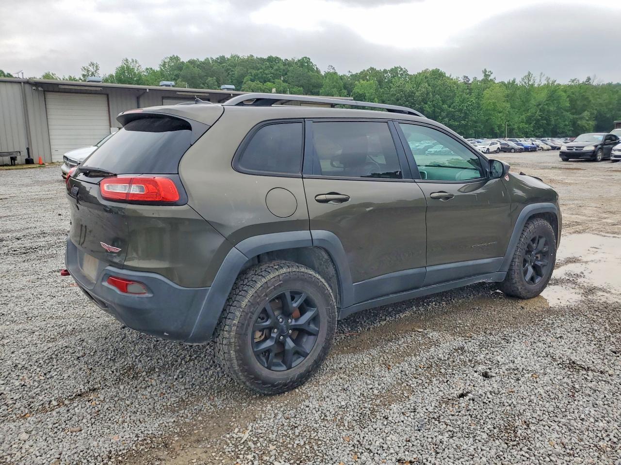 2015 Jeep Cherokee Trailhawk - Фото 3