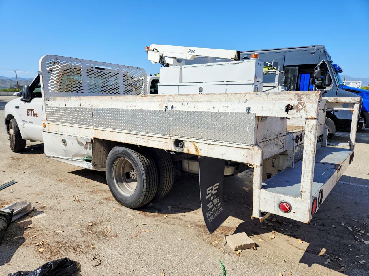 2006 Ford F350 Super Duty - Фото 2