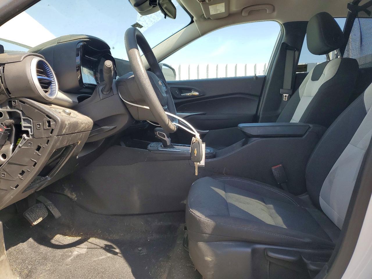 2025 Chevrolet Trax- R&D- Pri Fleet- Ck Eng Lt On - Фото 7