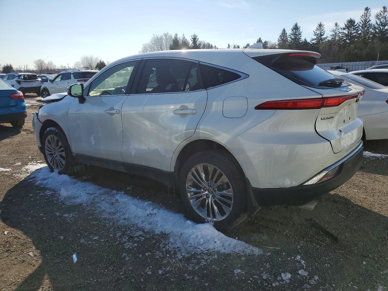 2022 Toyota Venza Le - Фото 2