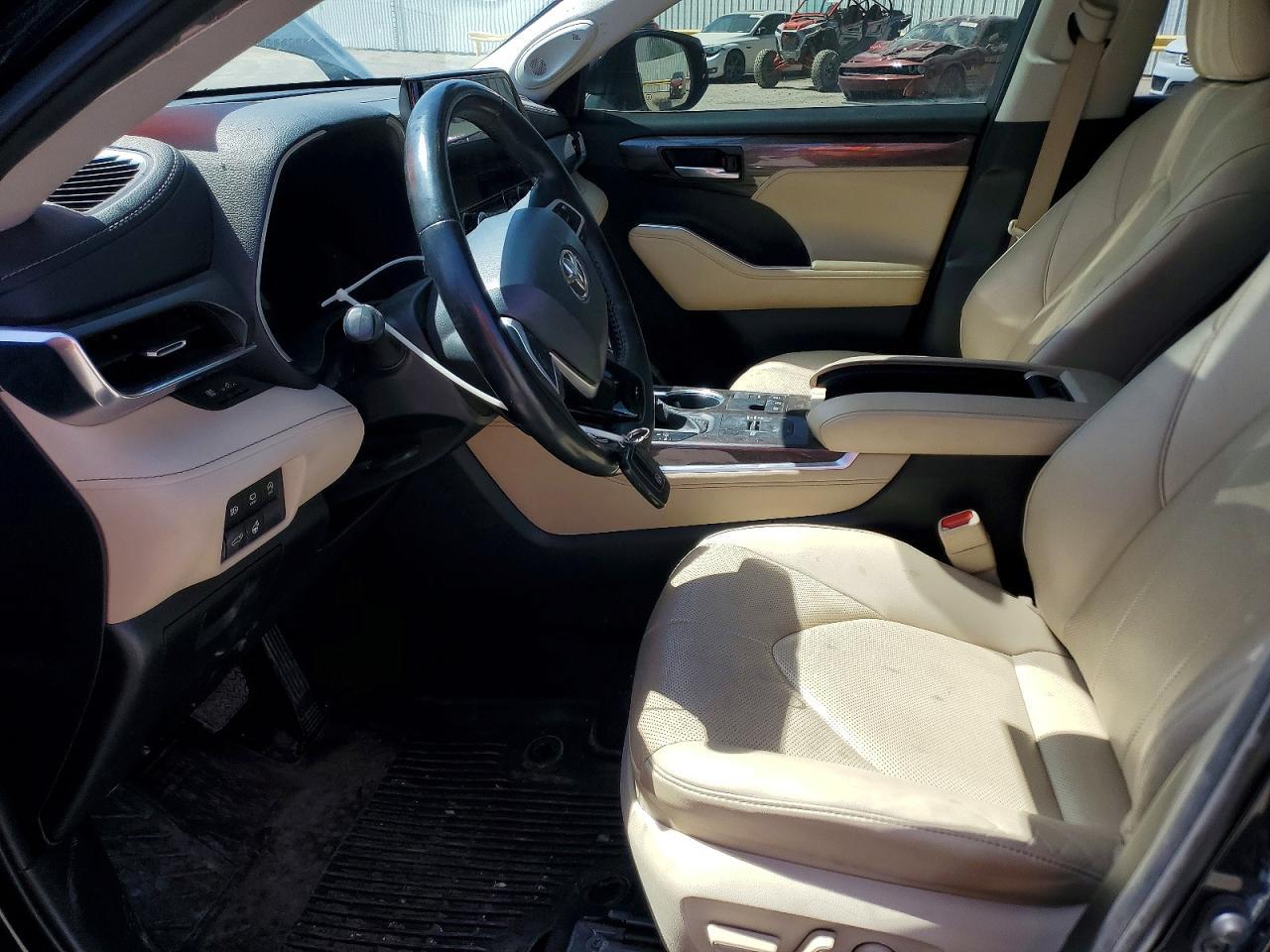 2023 Toyota Highlander Limited - Фото 7