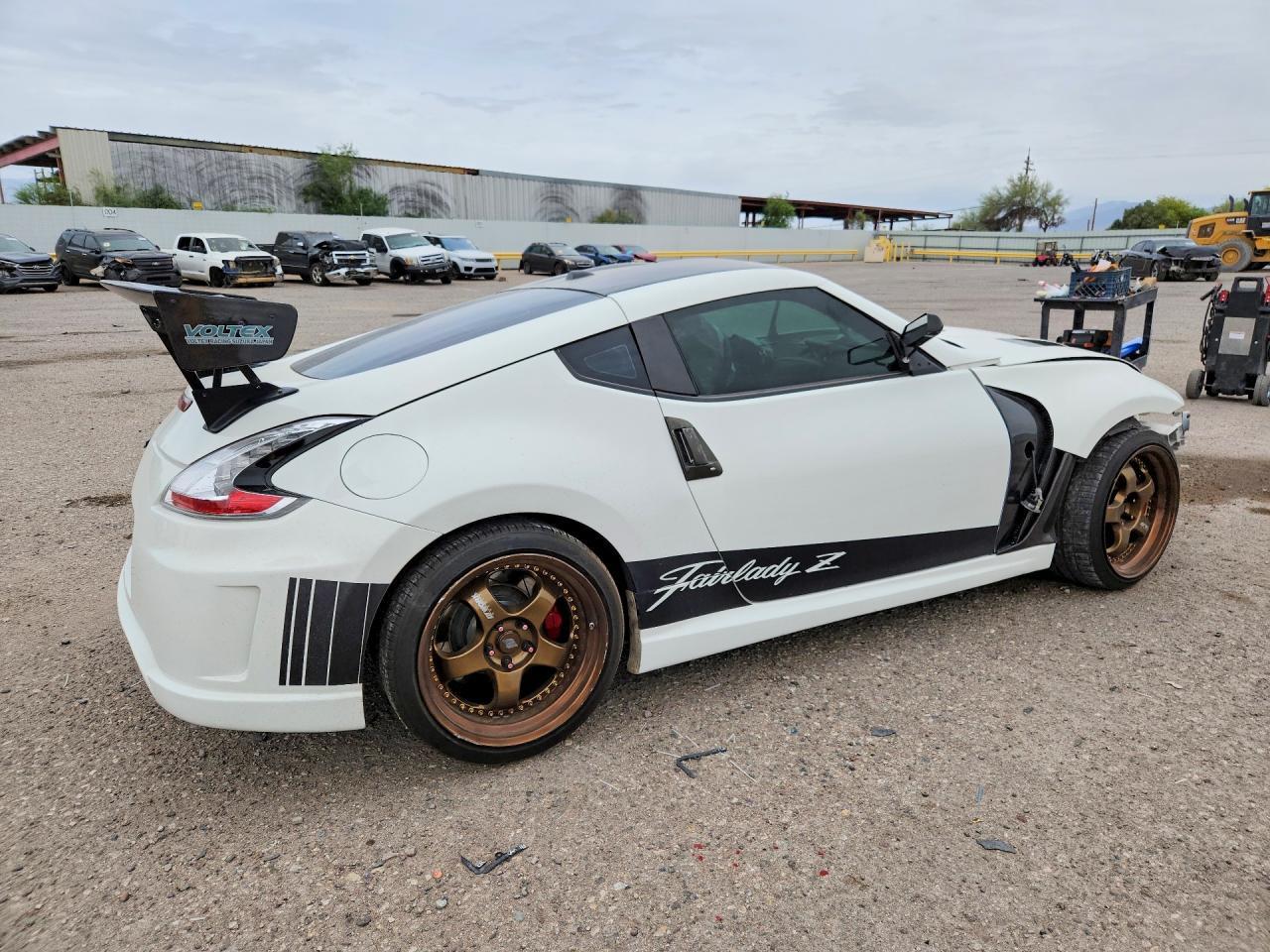 2017 Nissan 370Z Sport - Image 3