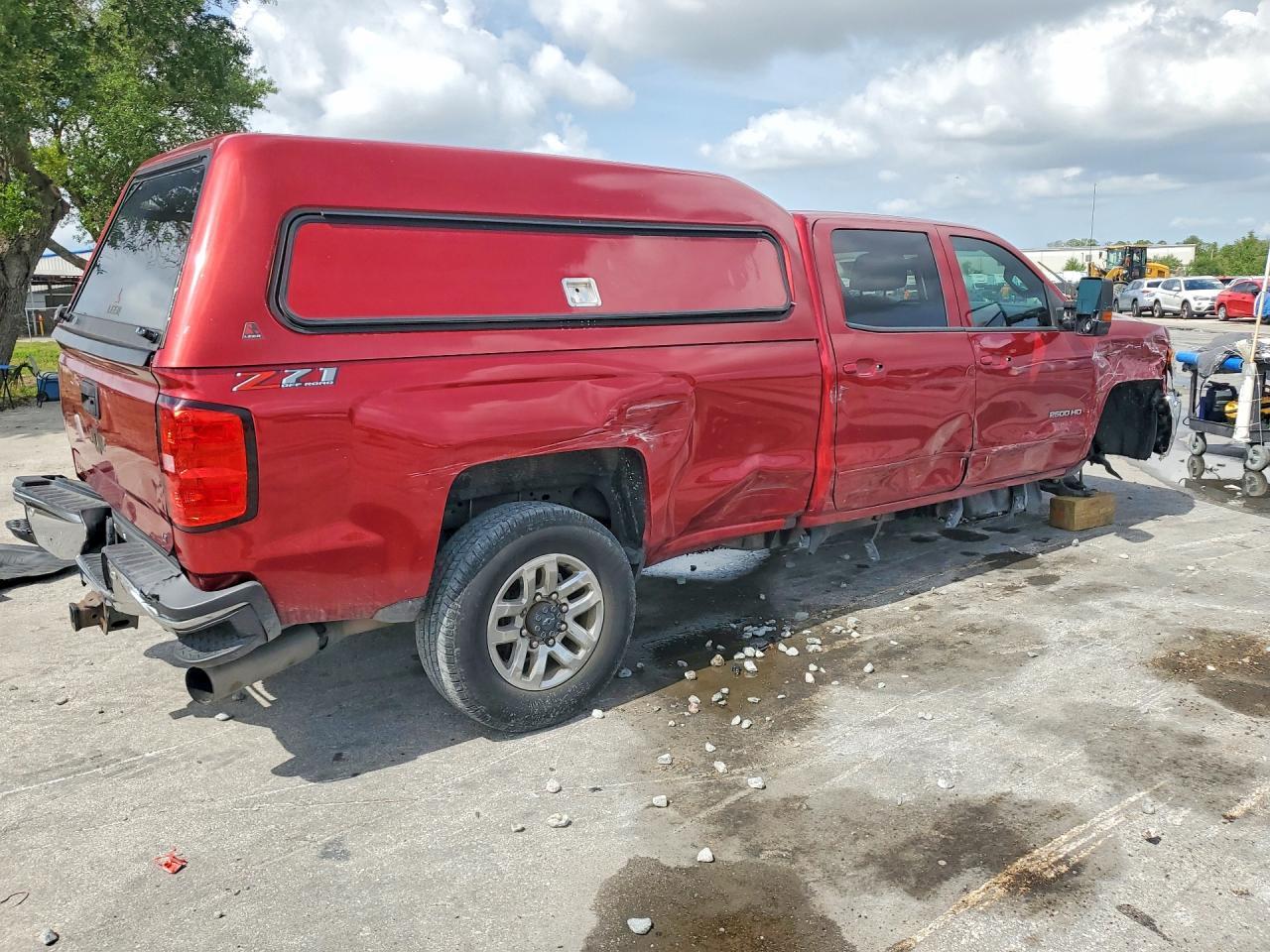 2018 Chevrolet Silverado K2500 Heavy Duty Lt - Image 3