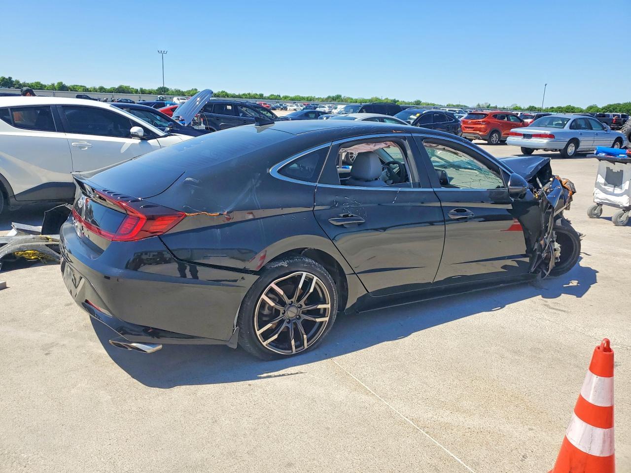 2021 Hyundai Sonata Sel - Фото 3