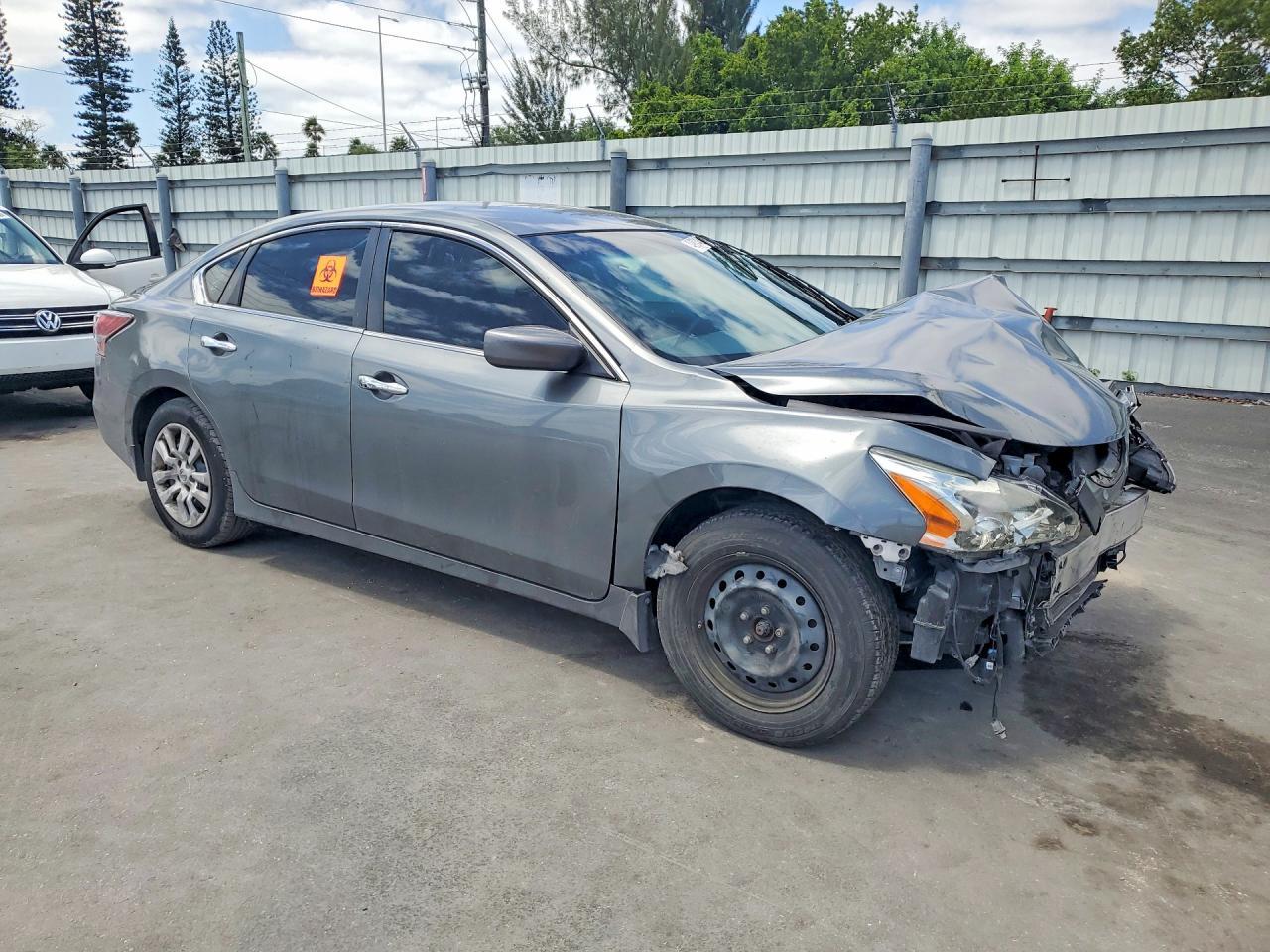 2015 Nissan Altima 2.5 S - Фото 4
