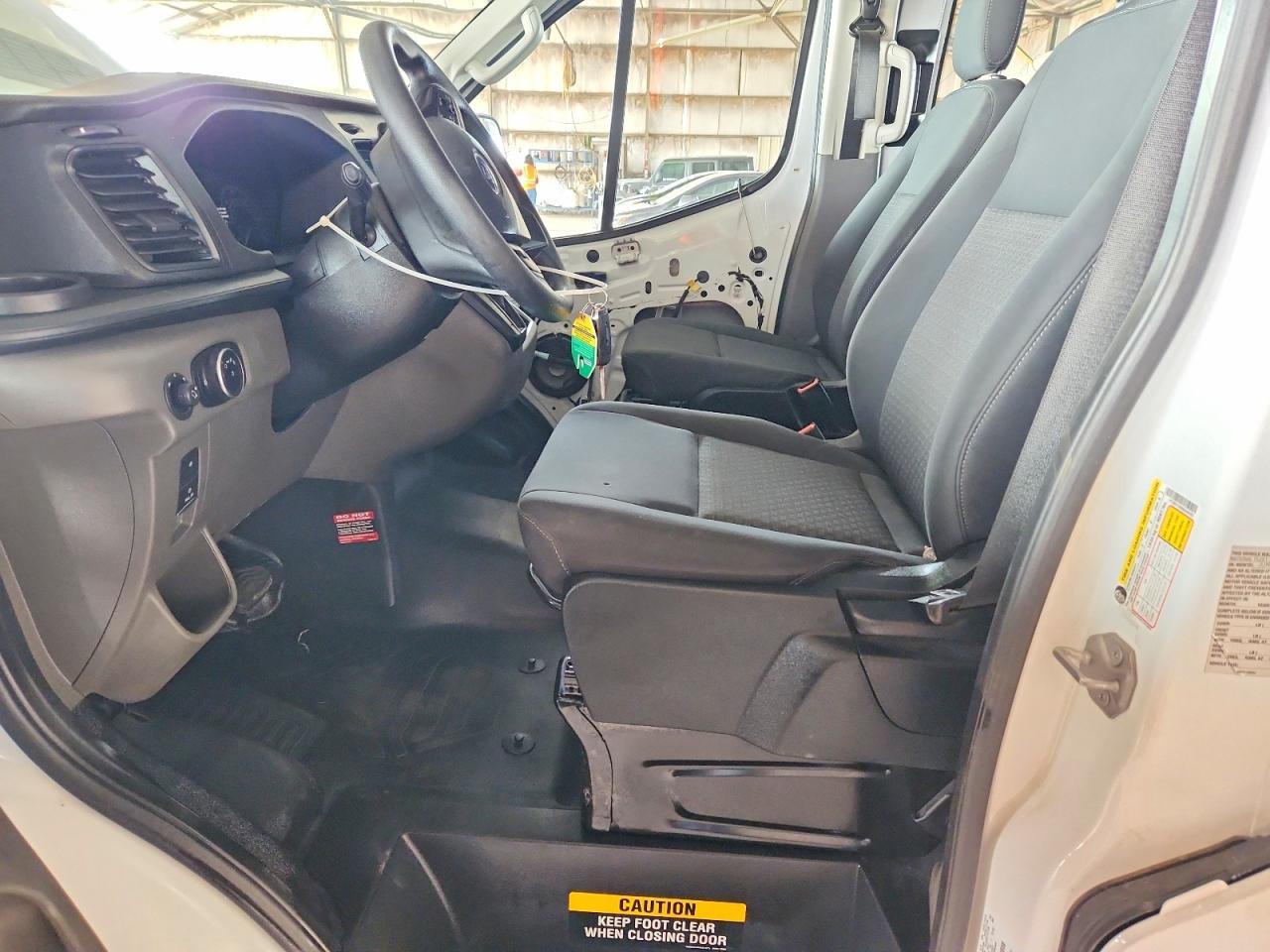 2025 Ford Transit T-250 - Фото 7