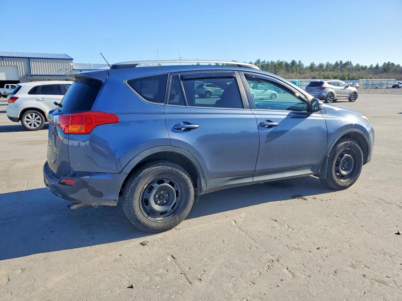 2013 Toyota Rav4 Le - Image 3