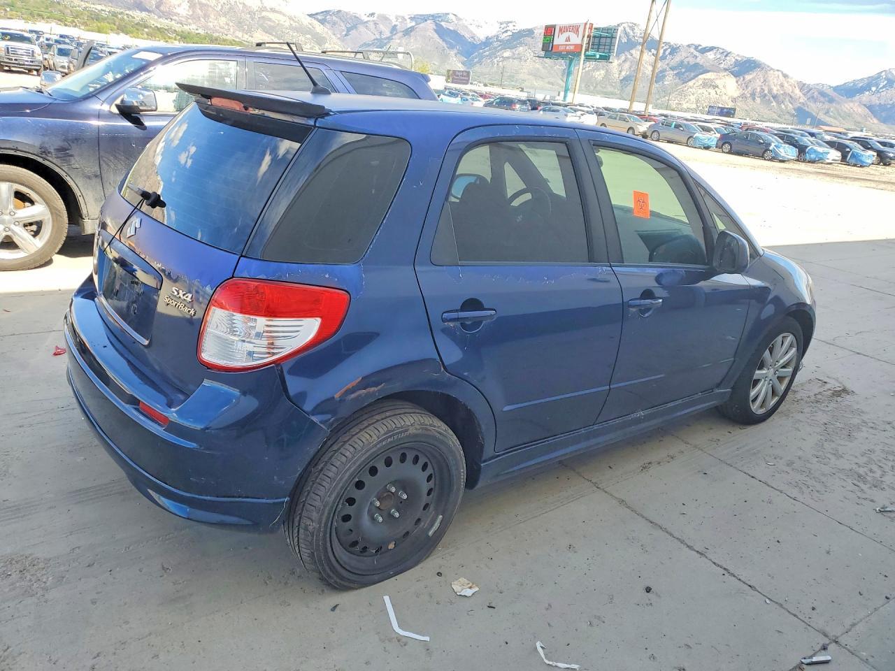 2011 Suzuki Sx4 - Image 3