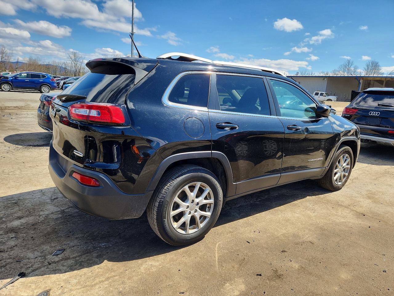 2017 Jeep Cherokee Latitude - Фото 3