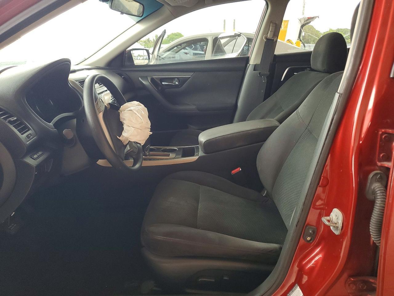 2014 Nissan Altima 2.5 S - Image 7