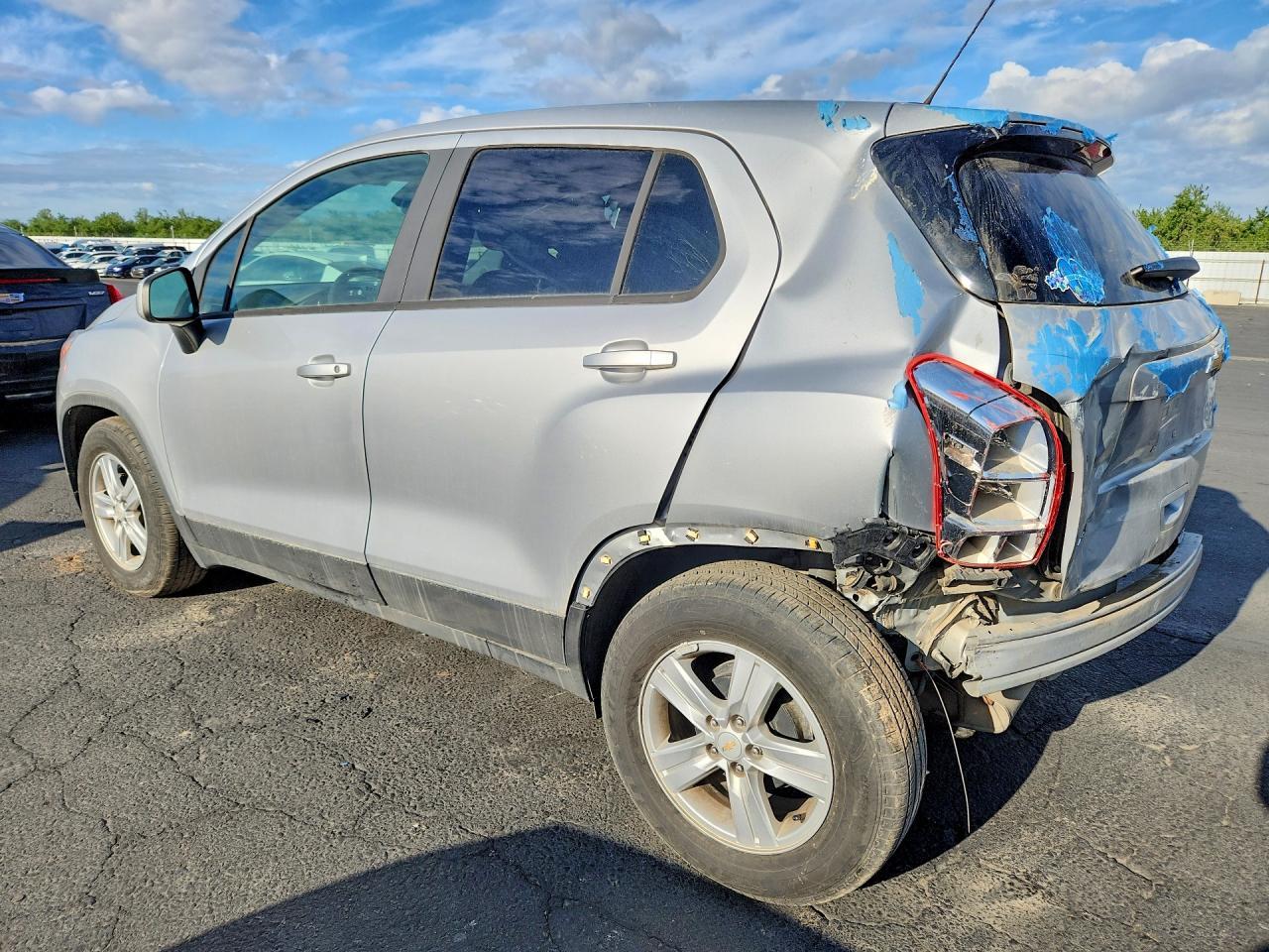 2020 Chevrolet Trax Ls - Фото 2