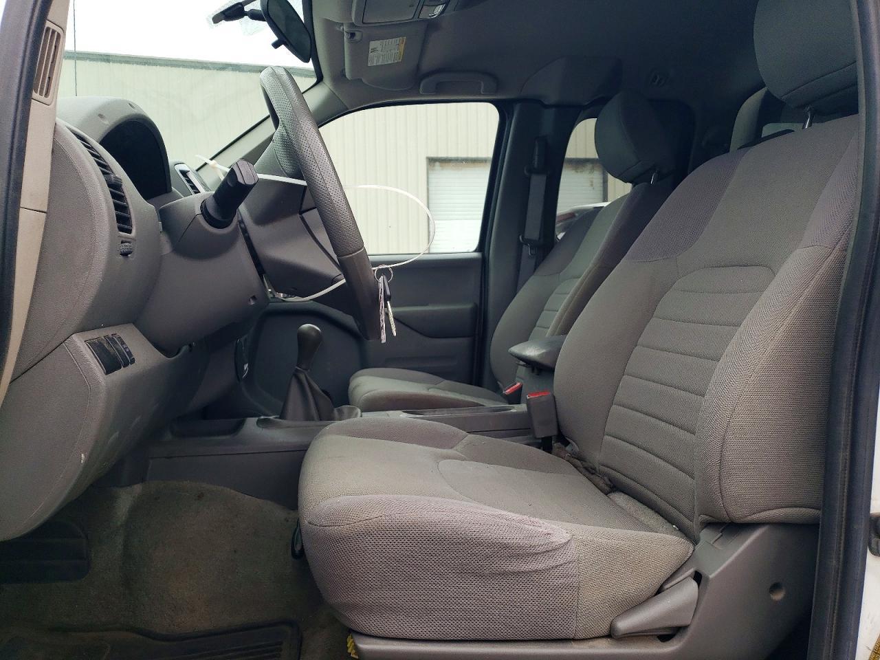 2015 Nissan Frontier S - Фото 7