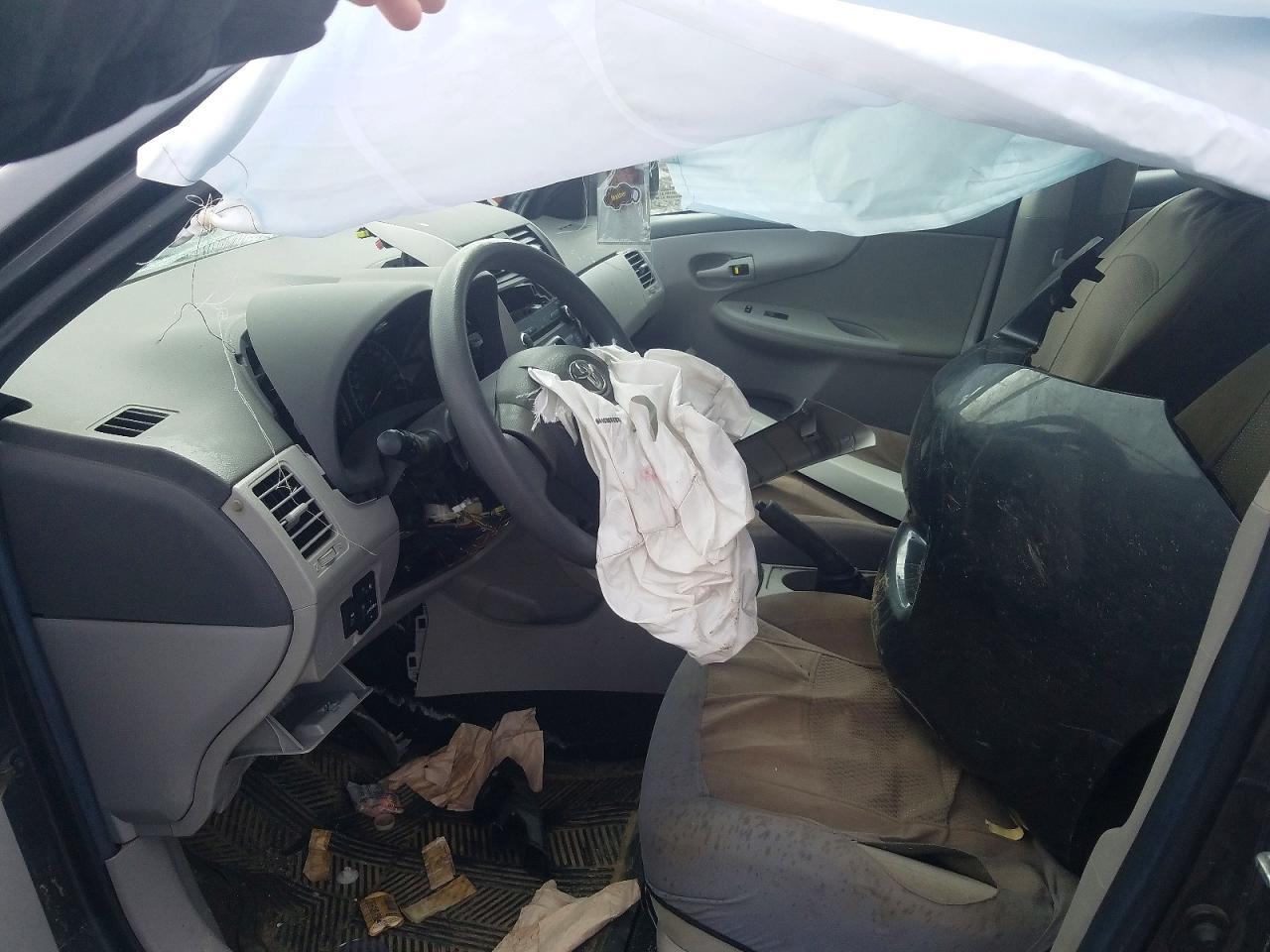 2010 Toyota Corolla Base - Фото 7