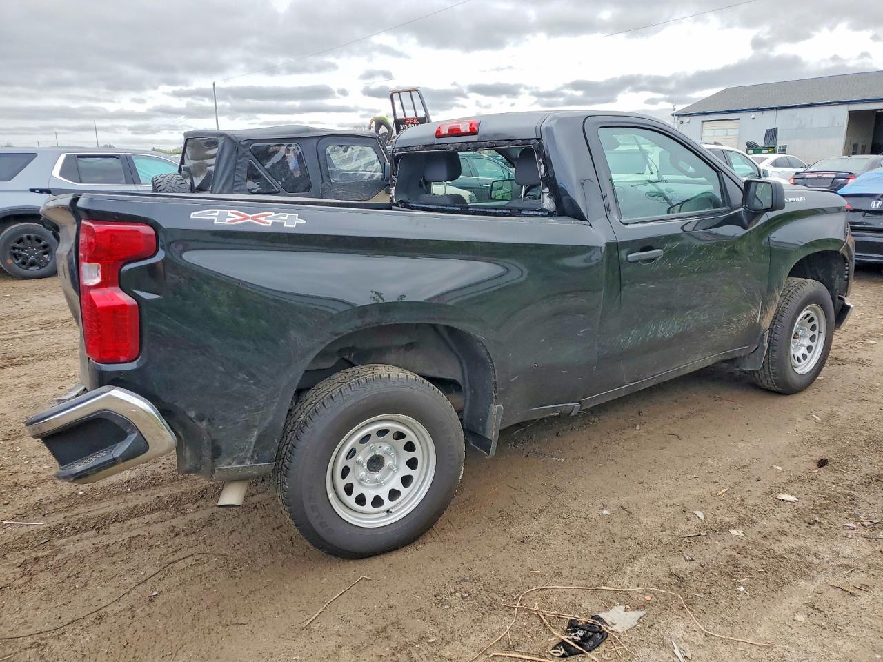 2026 Chevrolet Silverado K1500 - Image 3