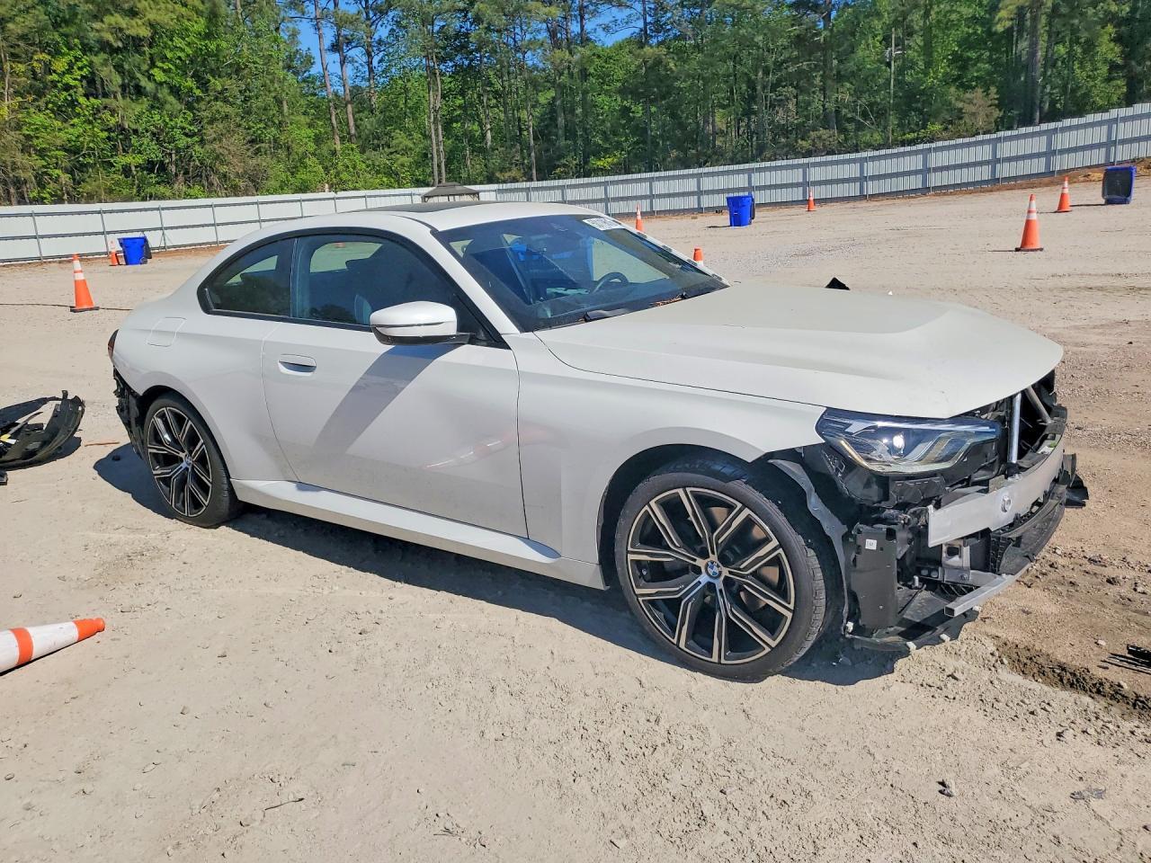 2023 BMW 230Xi - Фото 4