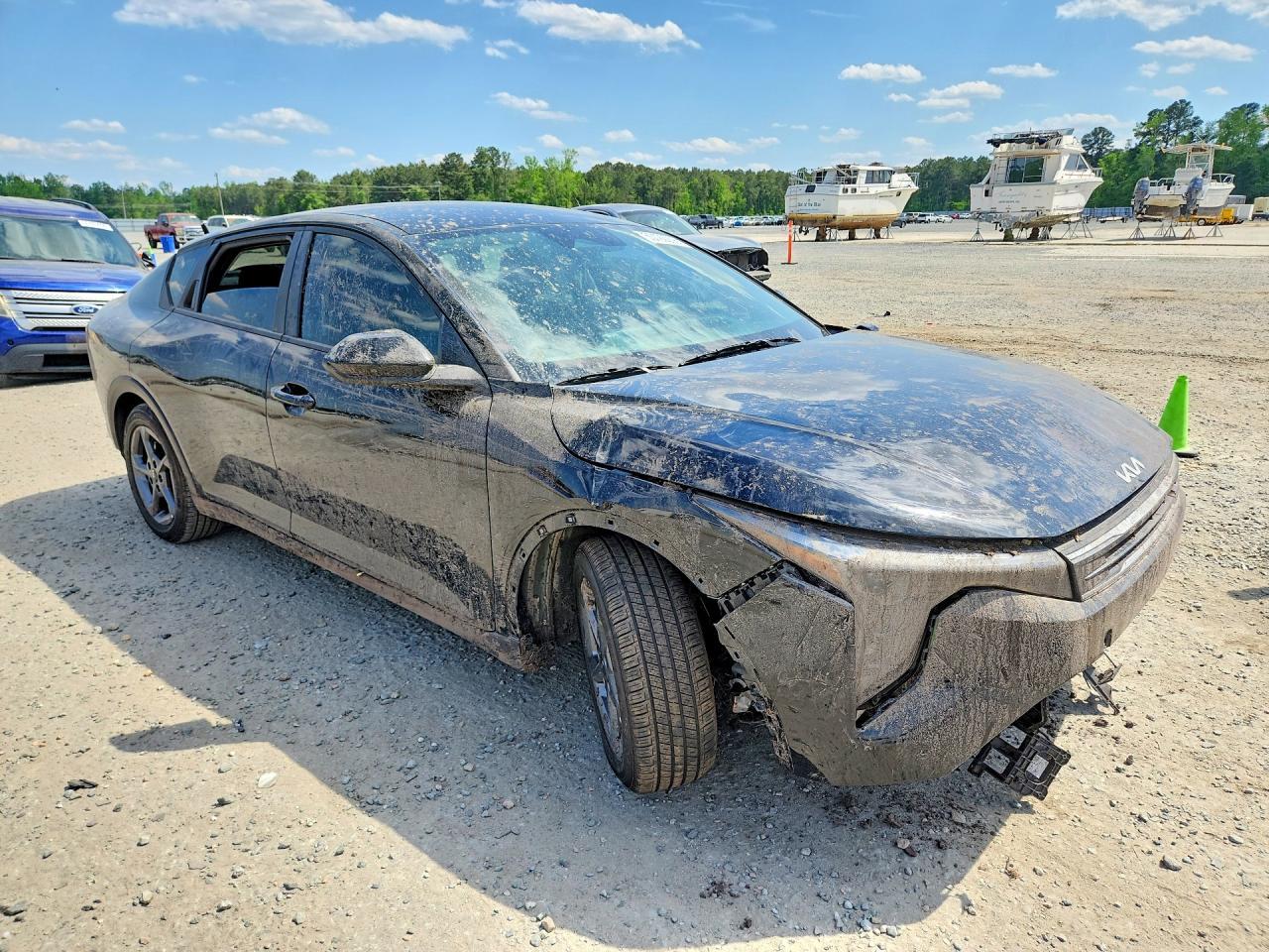 2025 Kia K4 Lxs - Image 4