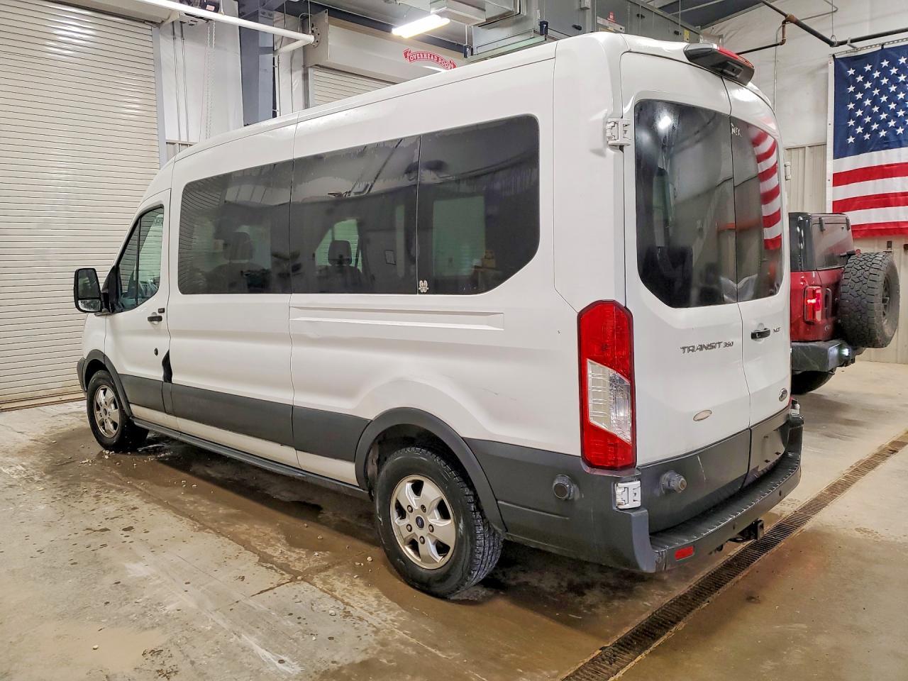 2018 Ford Transit T-350 - Фото 2