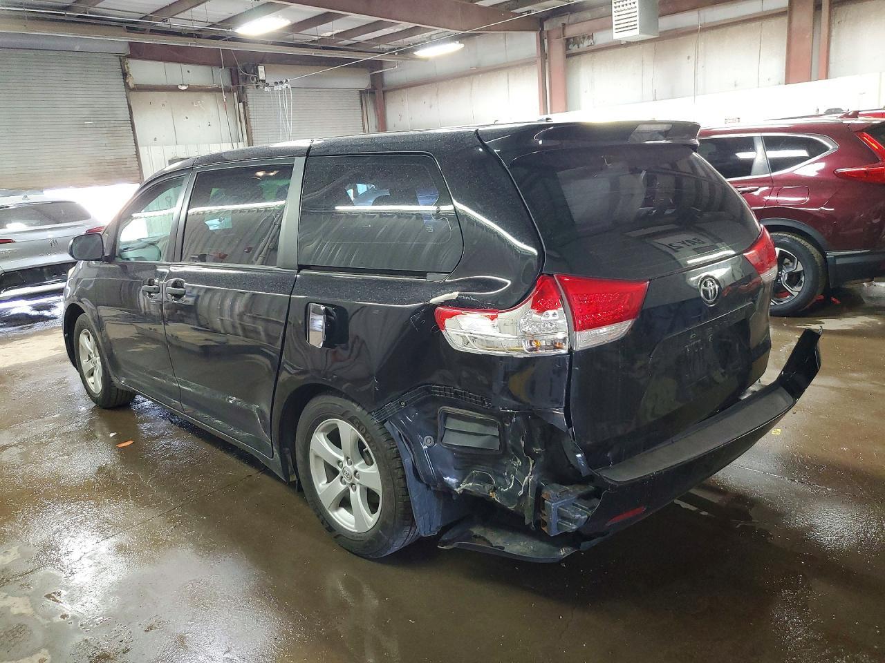 2013 Toyota Sienna L 7-Passenger - Image 2