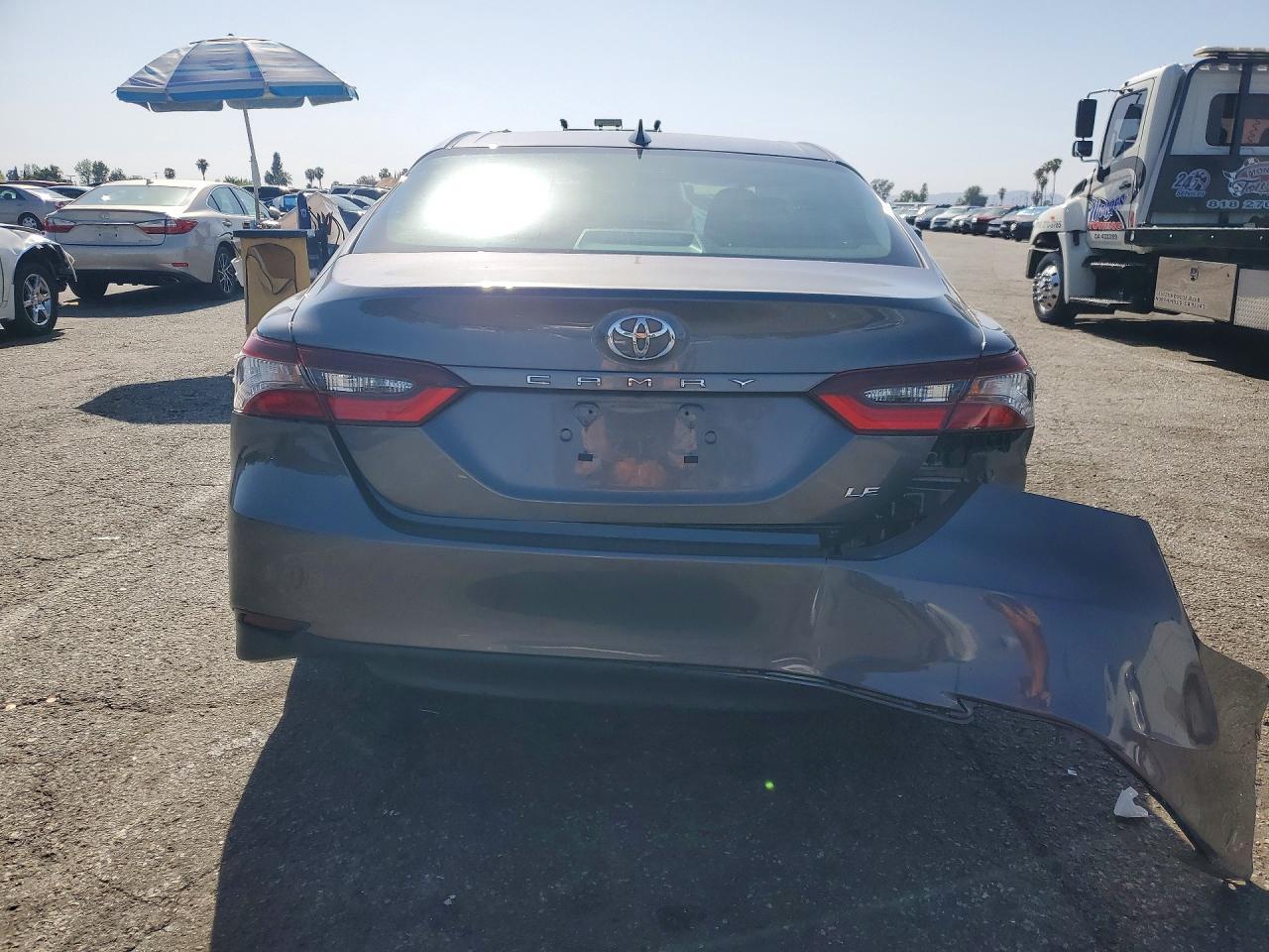 2023 Toyota Camry Le - Фото 6