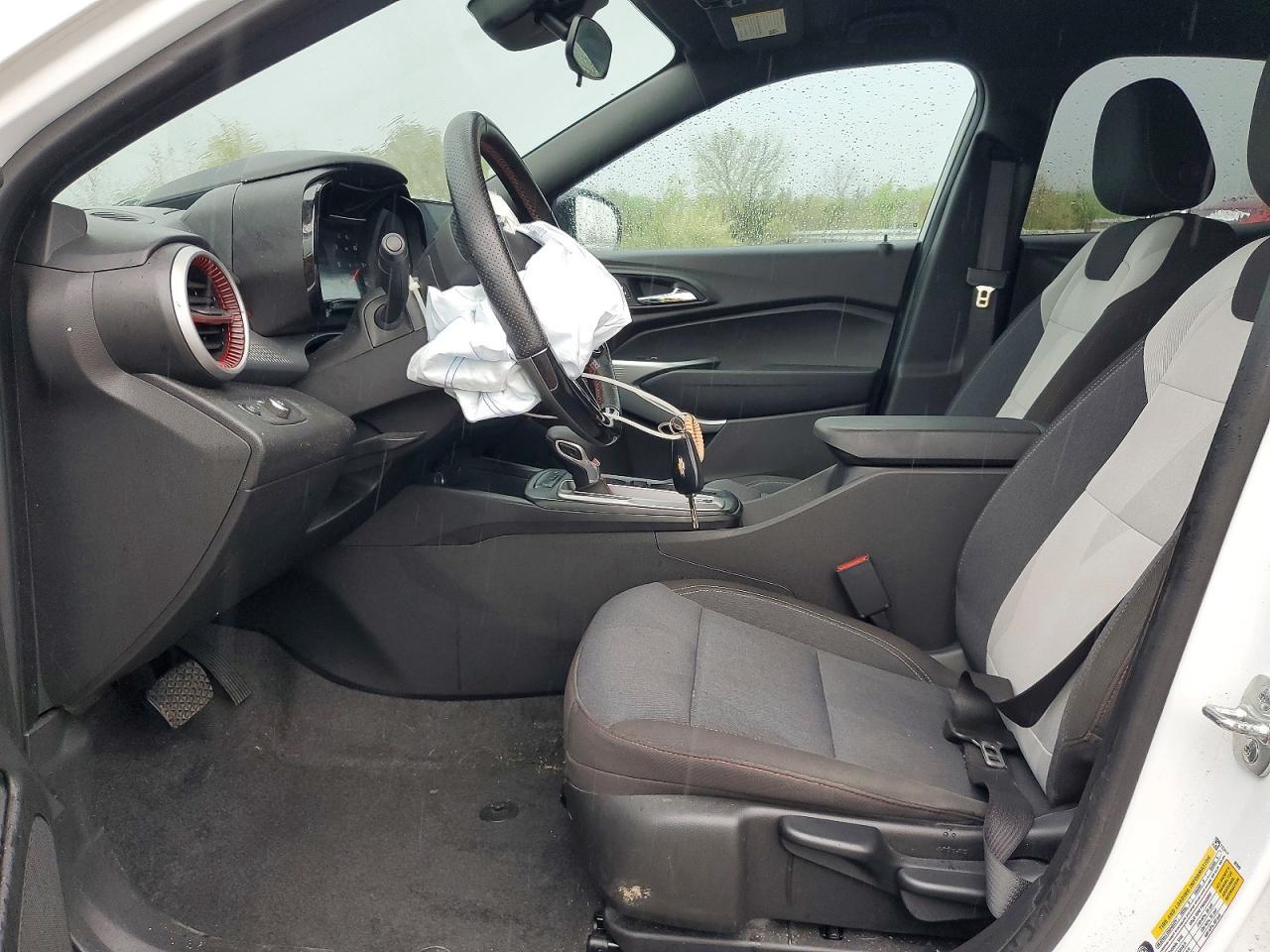 2025 Chevrolet Trax 1Rs - Фото 7