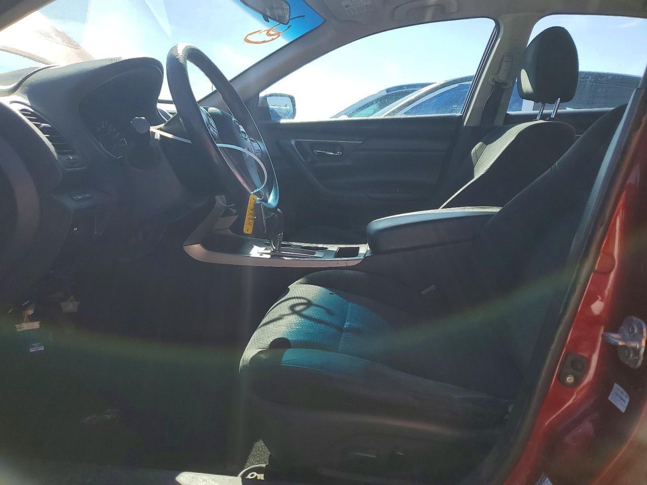 2015 Nissan Altima 2.5 S - Фото 7