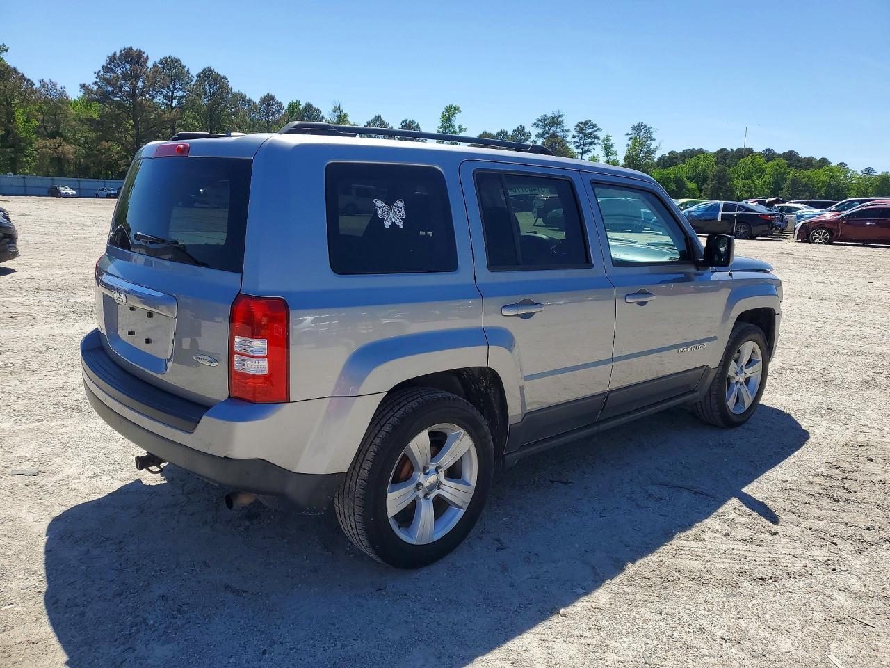 2016 Jeep Patriot Latitude - Image 3