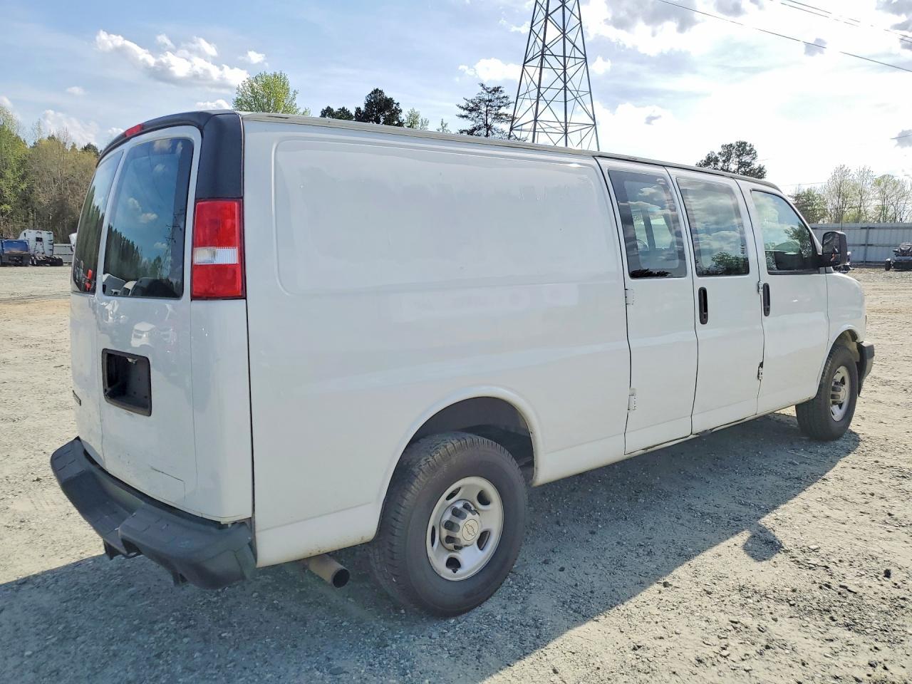 2019 Chevrolet Express 3500 Utility / Service Van - Image 3