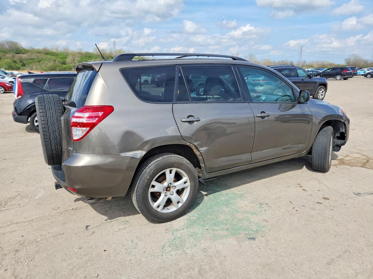 2012 Toyota Rav4 Base - Image 3