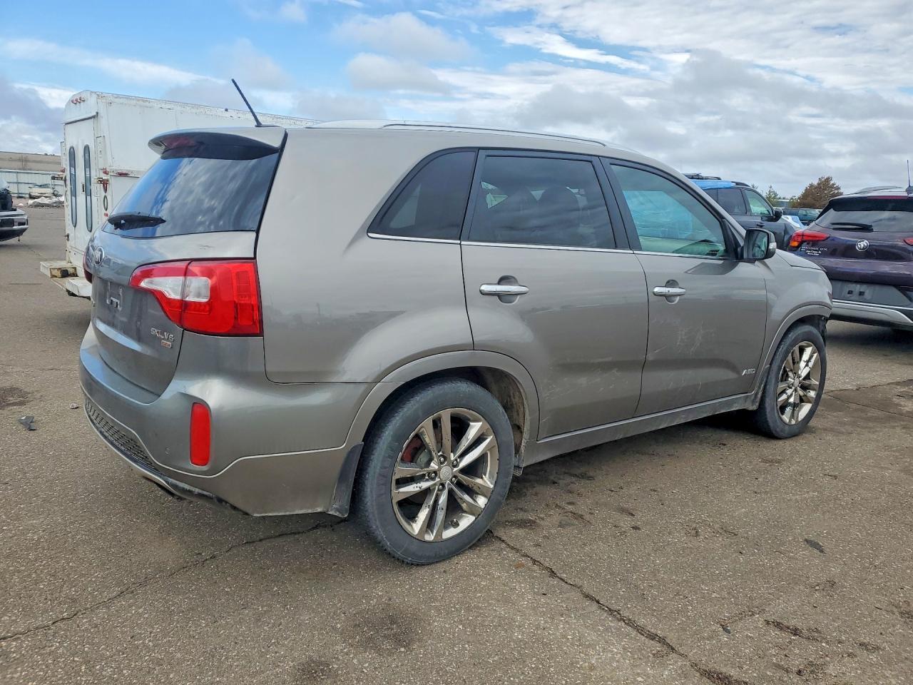 2014 Kia Sorento - Фото 3