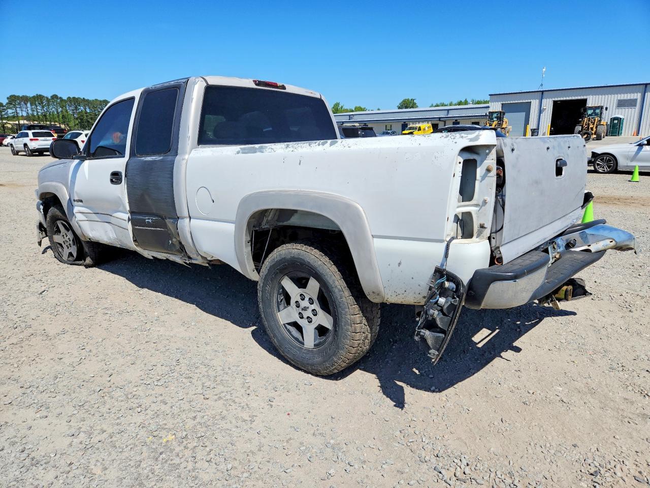1999 Chevrolet Silverado K1500 - Image 2