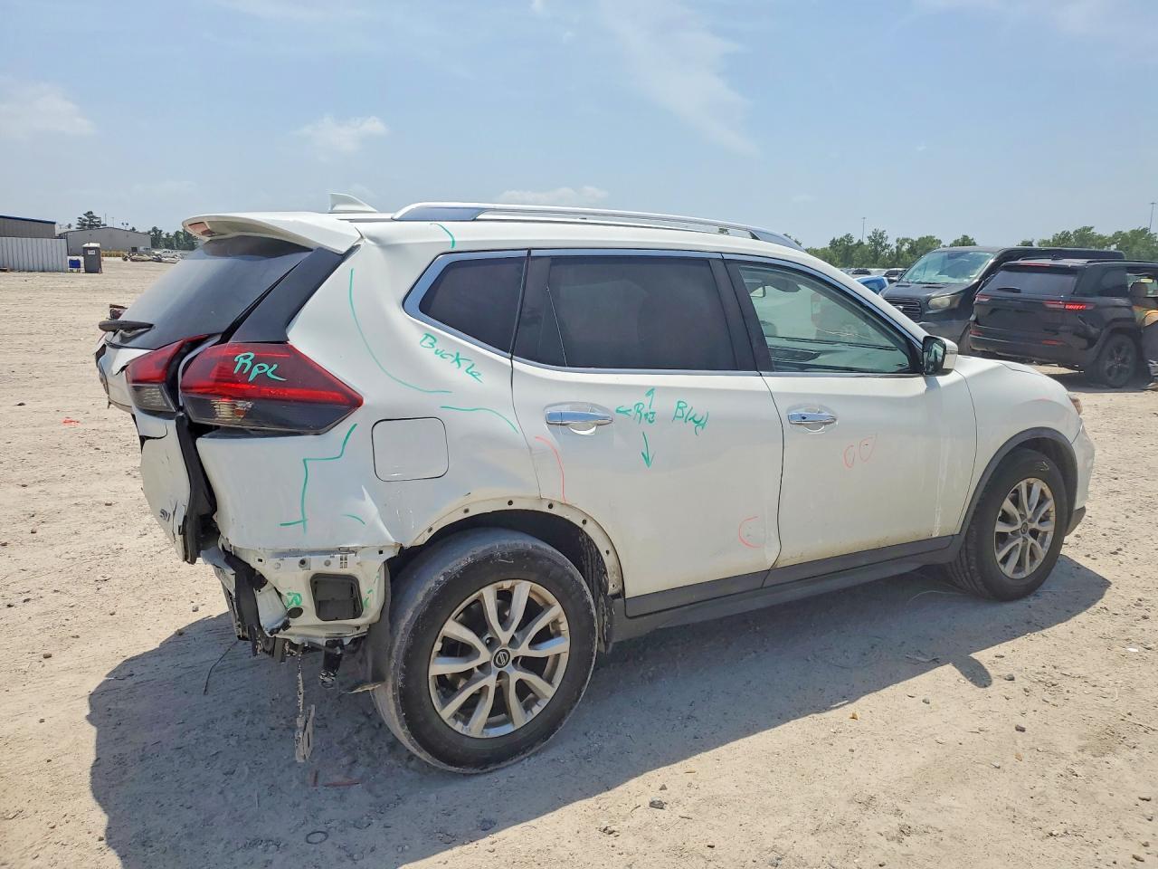 2020 Nissan Rogue Sv - Image 3