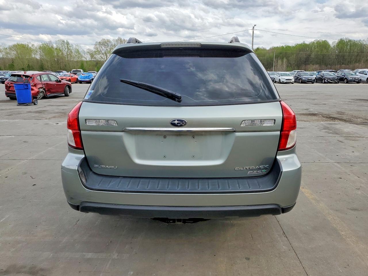 2009 Subaru Outback 2.5I - Image 6