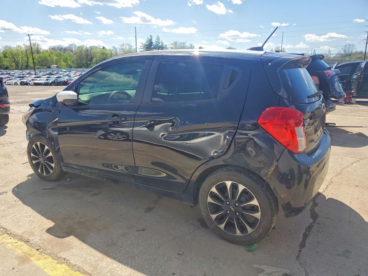 2021 Chevrolet Spark 1Lt - Фото 2