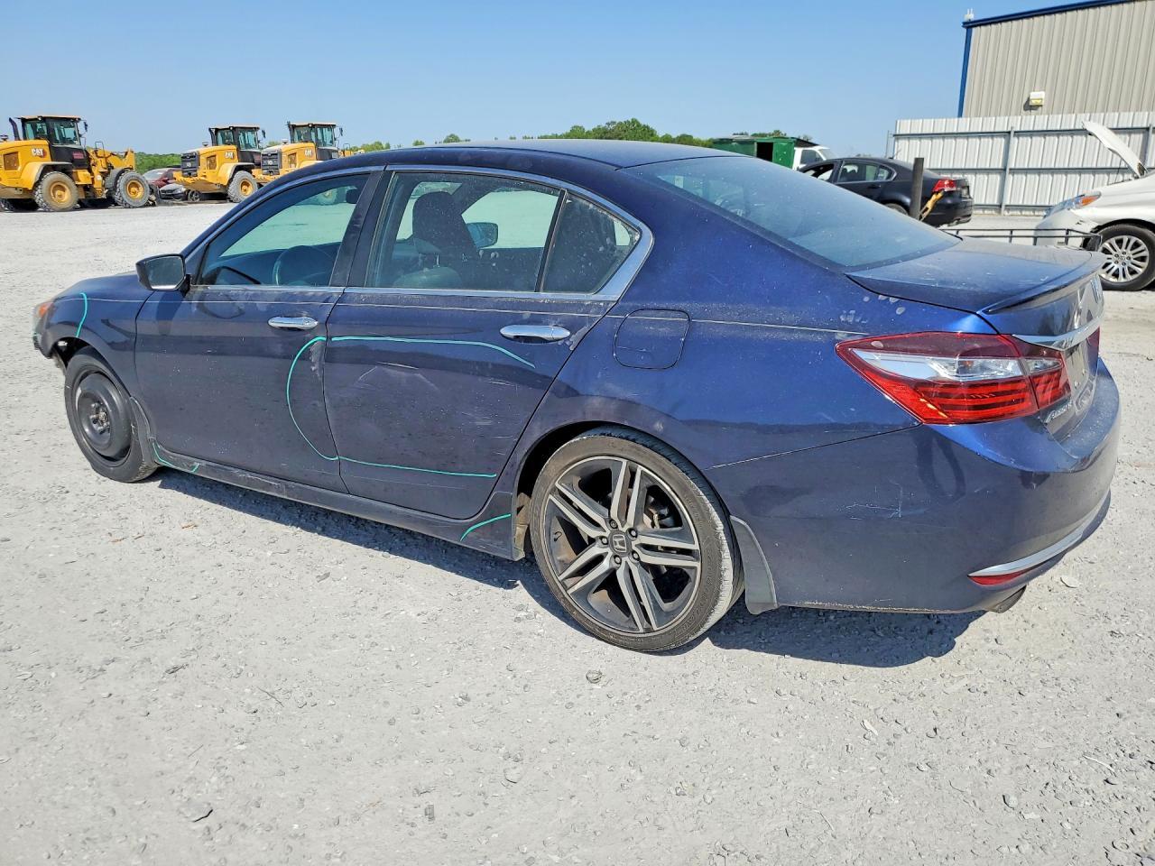 2016 Honda Accord Sport - Image 2