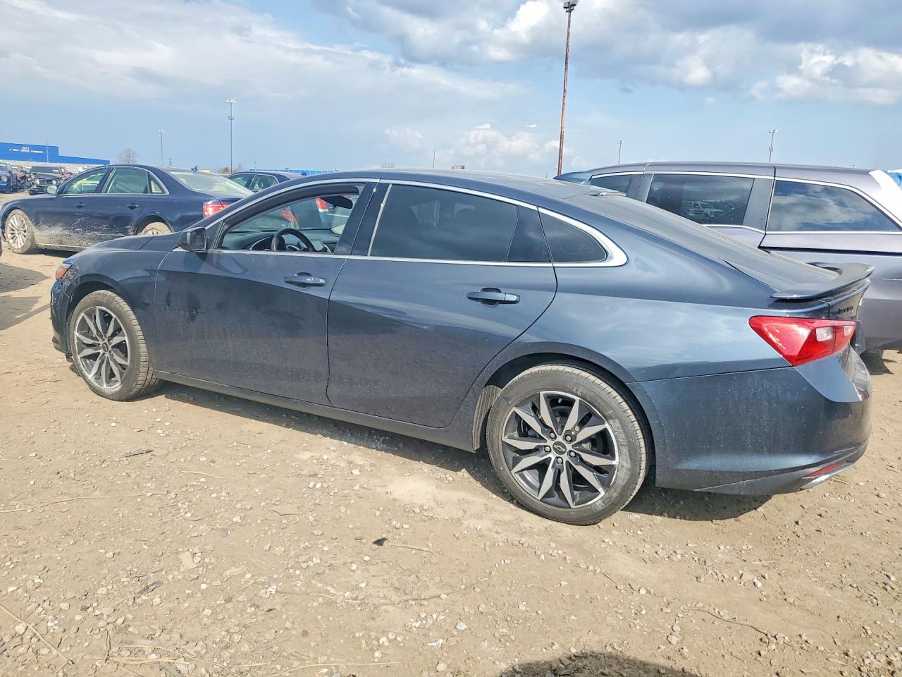 2021 Chevrolet Malibu Rs - Фото 2