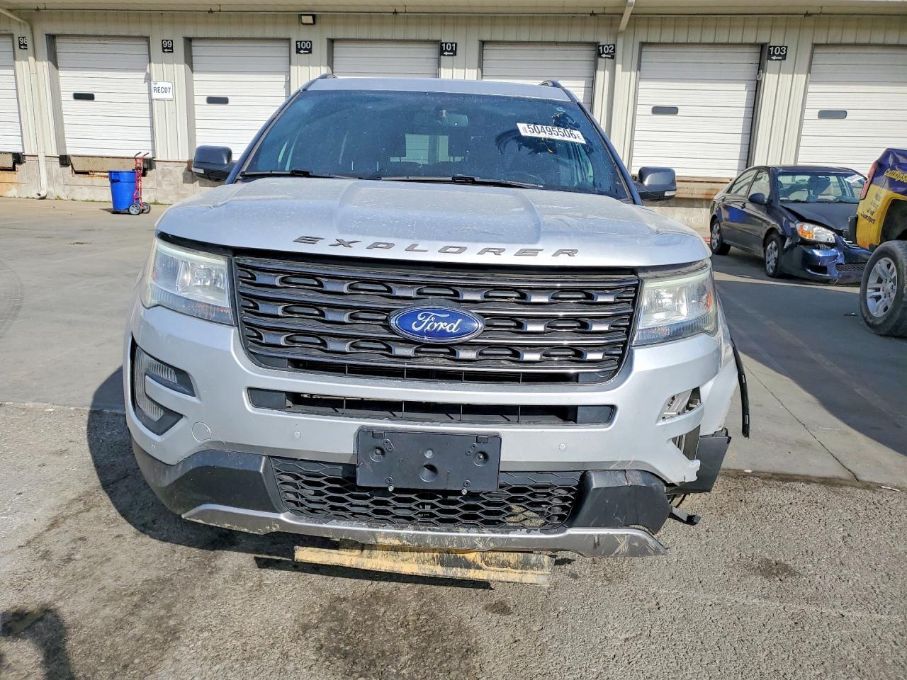 2017 Ford Exlplorer - Image 5
