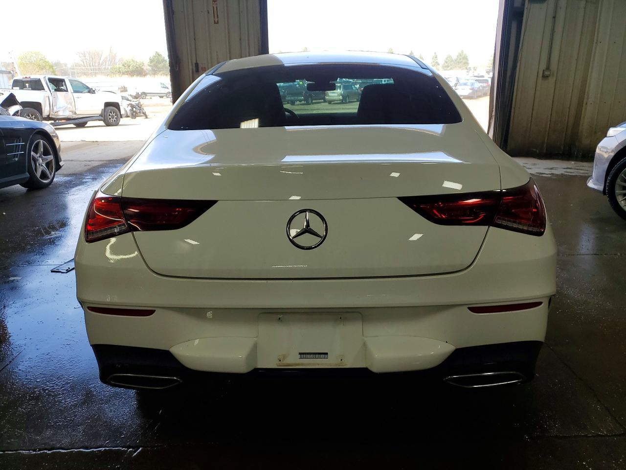 2022 Mercedes-Benz Cla 250 4Matic - Фото 6