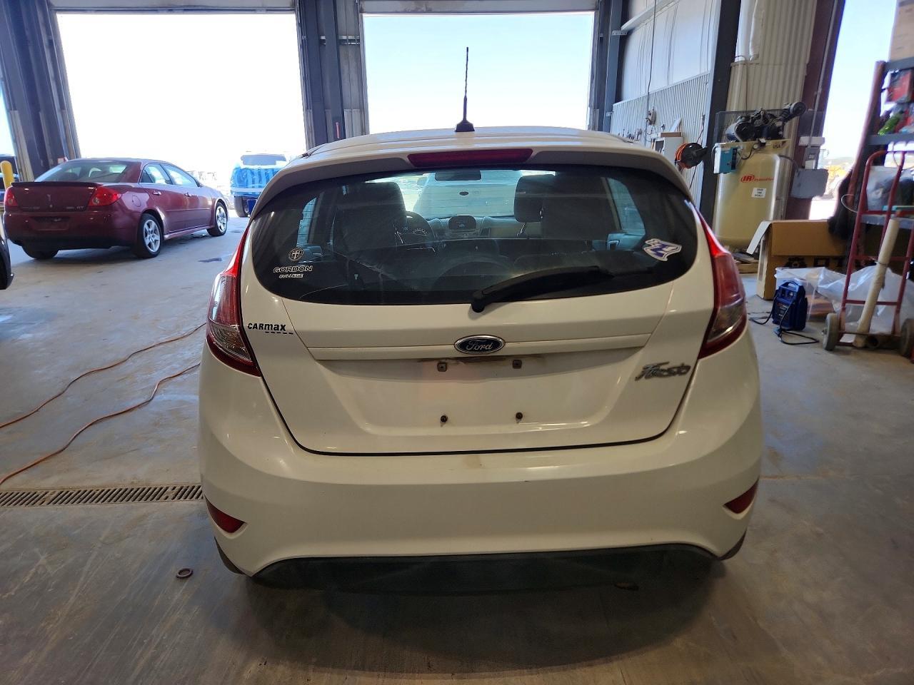 2016 Ford Fiesta S - Image 6