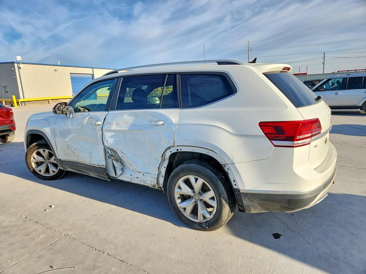 2018 Volkswagen Atlas Sel - Image 2