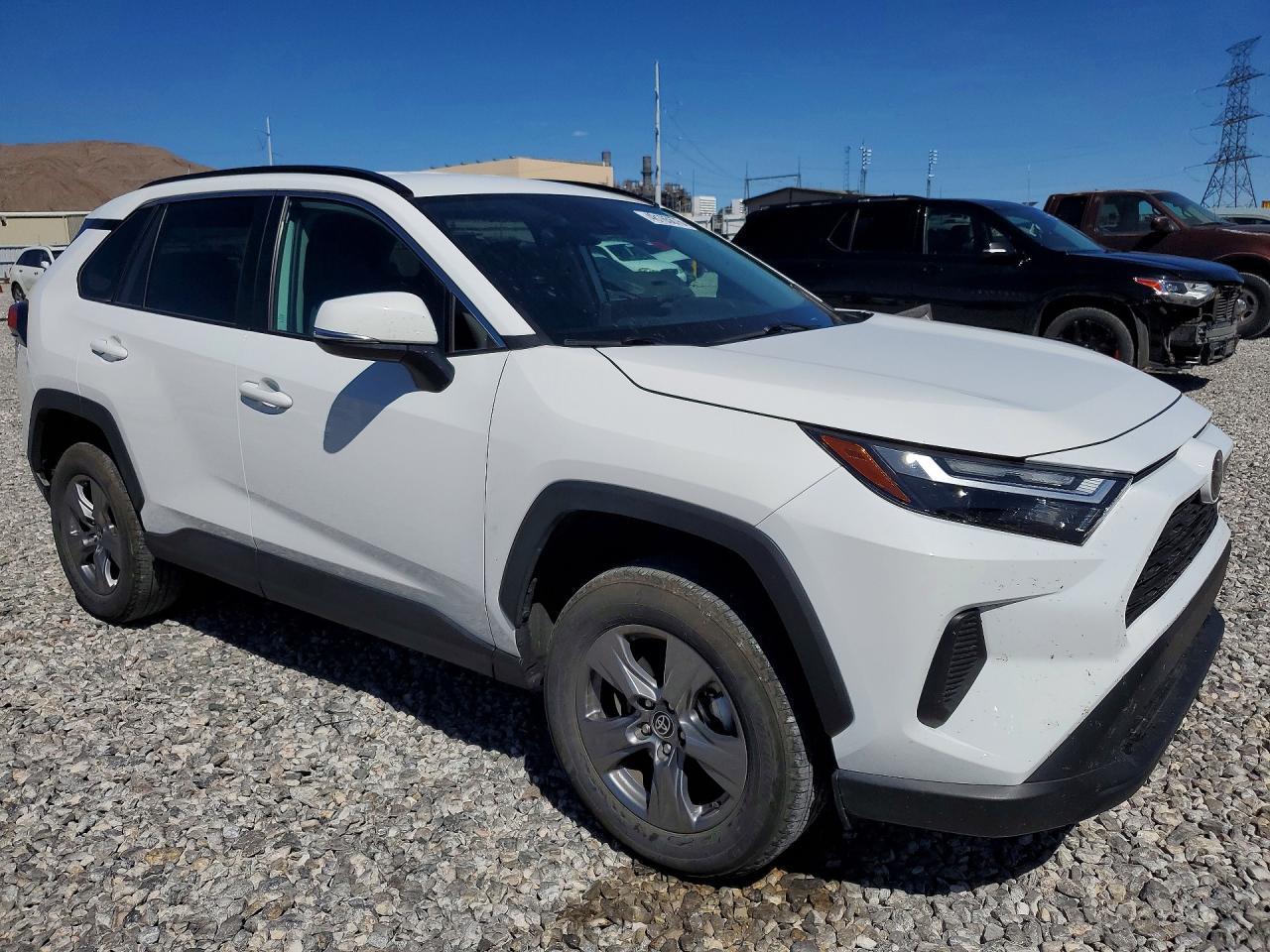 2024 Toyota Rav4 Xle - Image 4