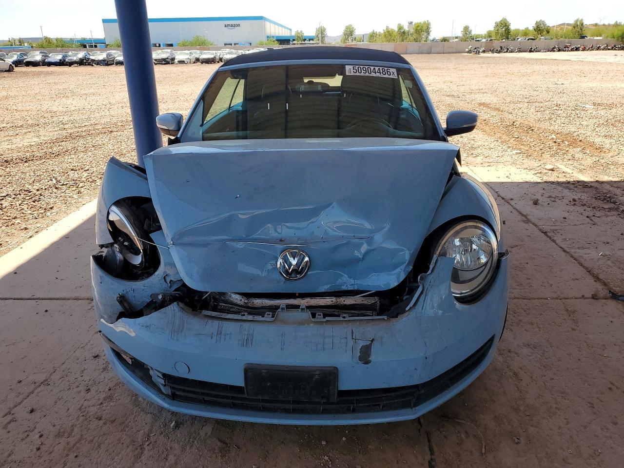 2015 Volkswagen Beetle 1.8T - Фото 5