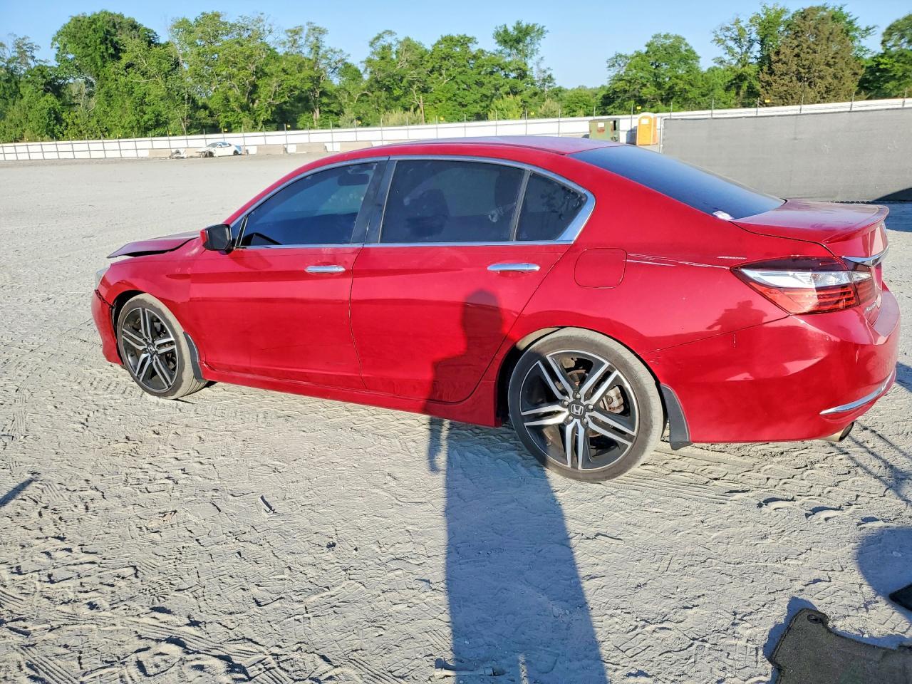 2016 Honda Accord Sport - Image 2