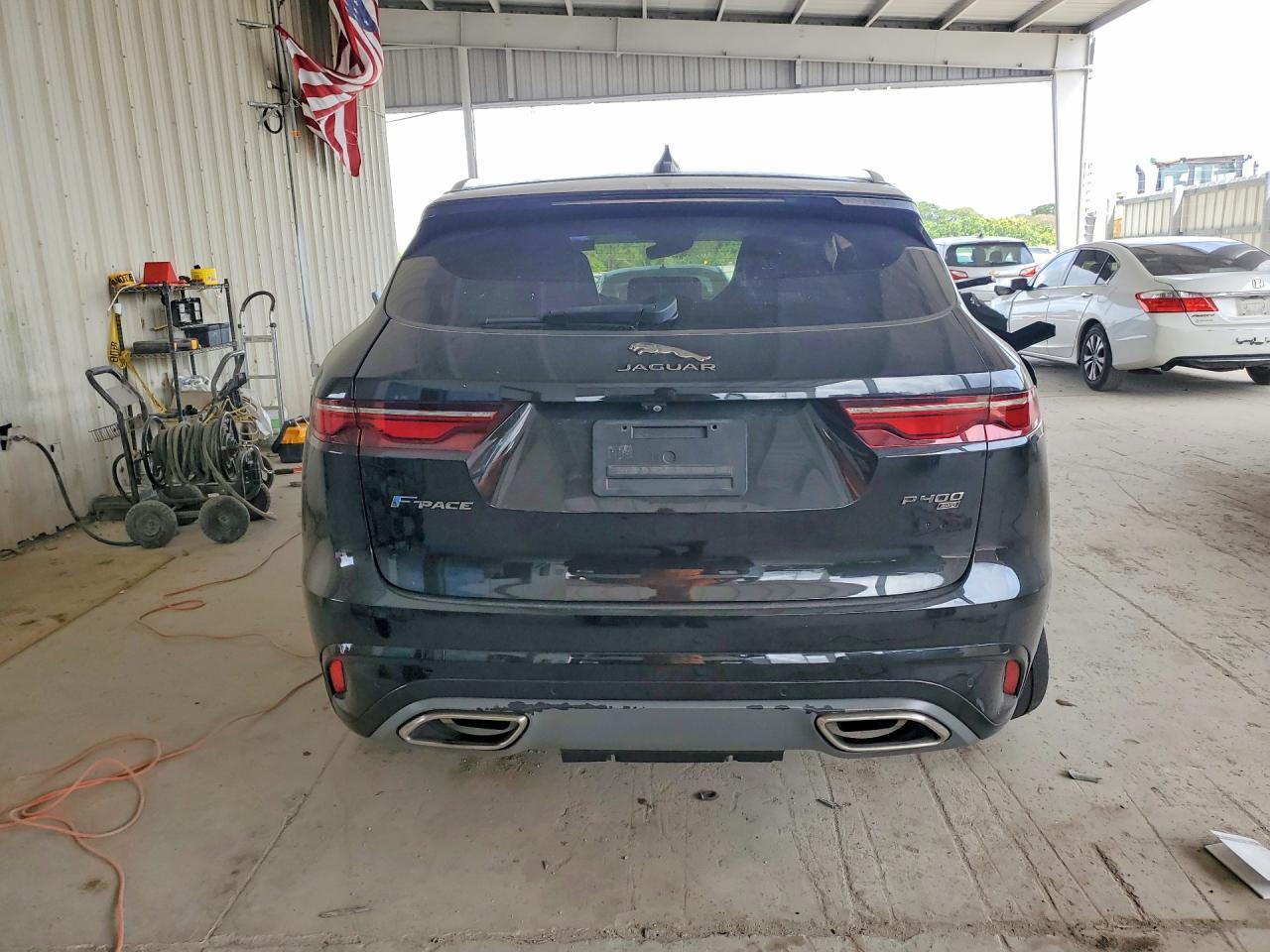2021 Jaguar F-Pace R-Dynamic S - Фото 6