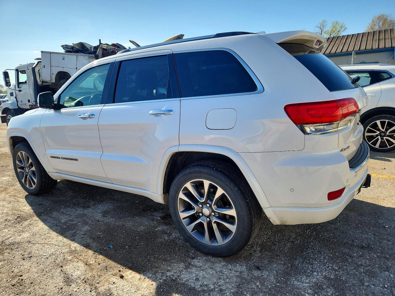 2018 Jeep Grand Cherokee Overland - Фото 2