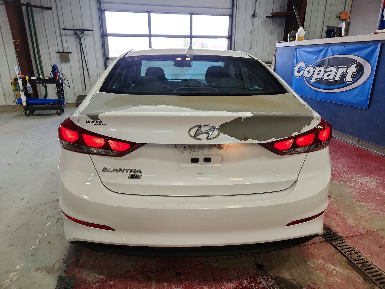 2017 Hyundai Elantra Se - Image 6