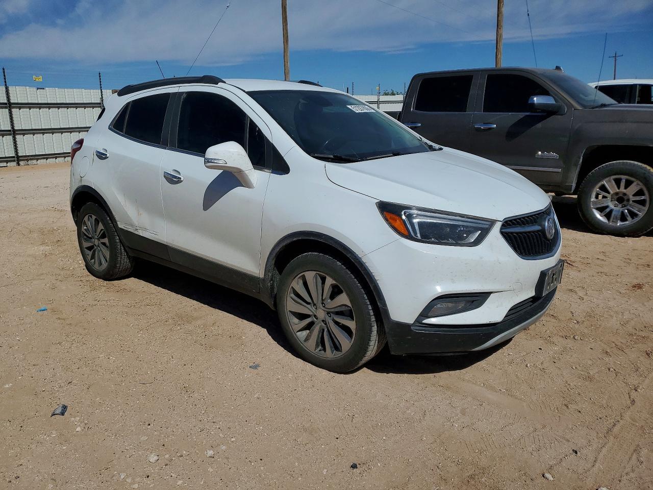 2018 Buick Encore Essence - Image 4
