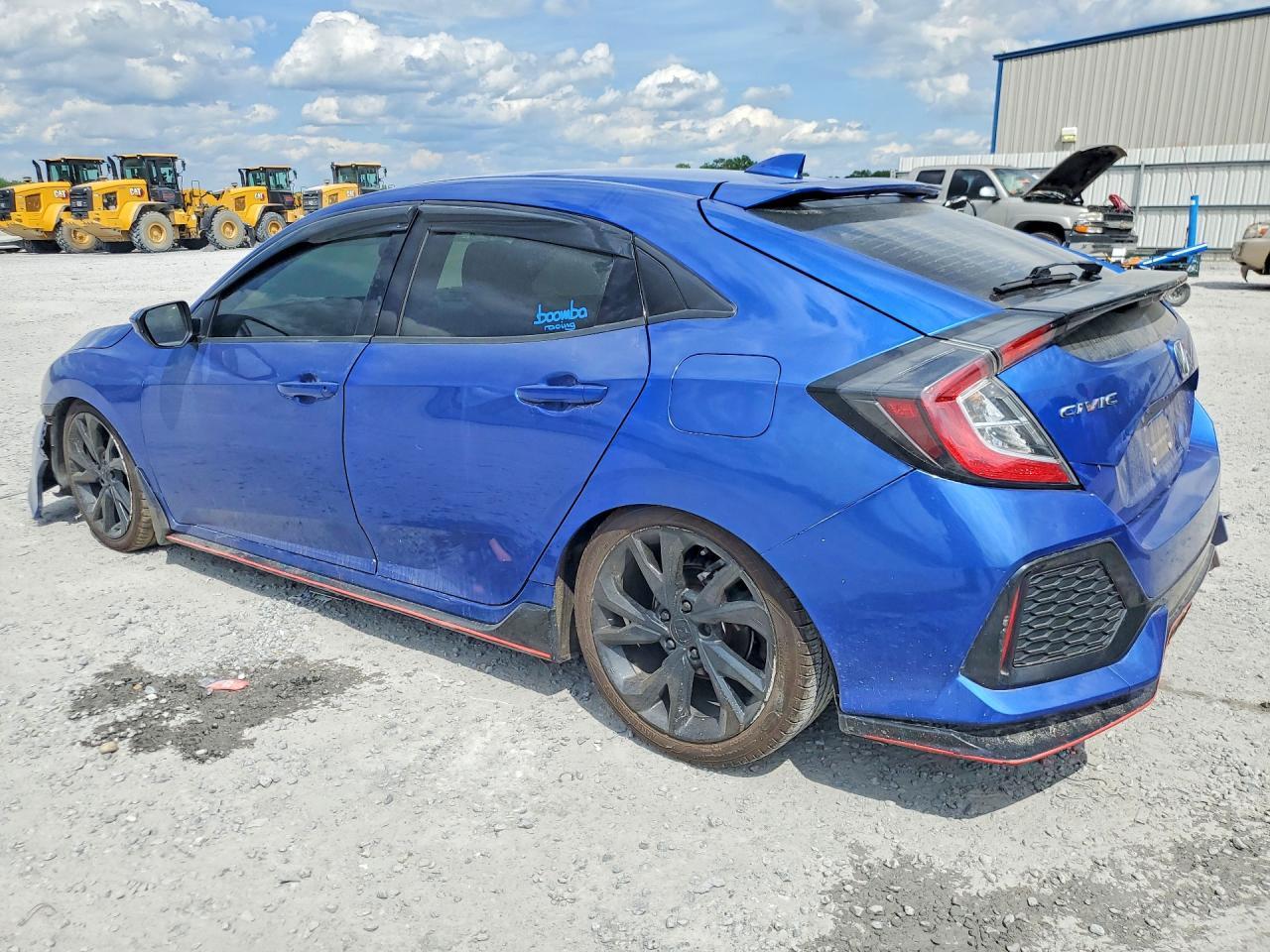 2017 Honda Civic Sport - Фото 2
