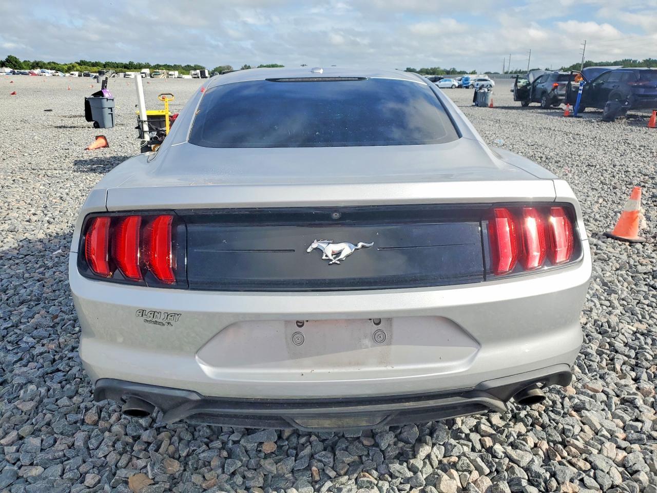 2019 Ford Mustang - Фото 6