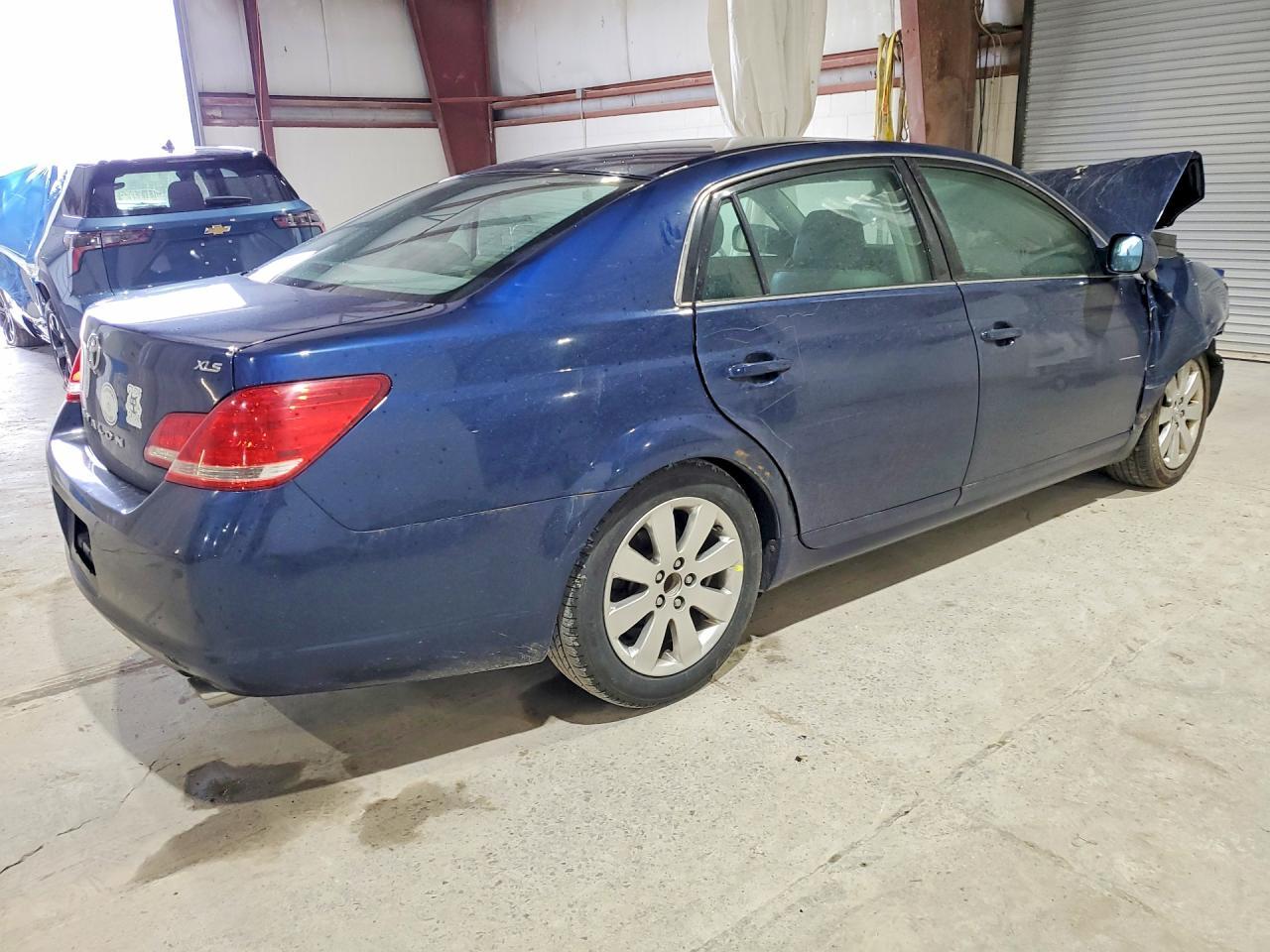 2005 Toyota Avalon Xls - Image 3