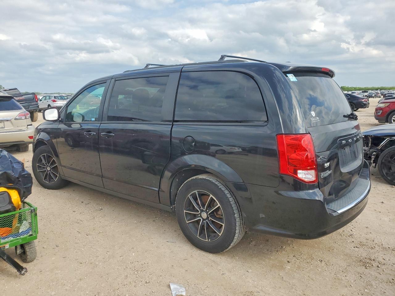 2019 Dodge Grand Caravan Gt - Image 2